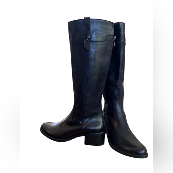 Black Over the Knee Boots with Glossy Leather Finish - Picture 3 of 4